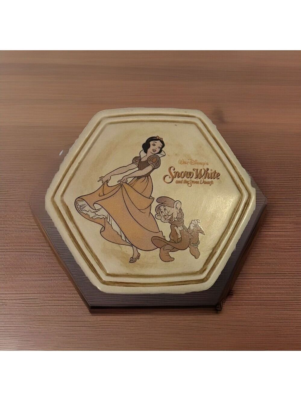 Disney Cast Member Family Holiday Celebration 2007 Snow White Trinket Dish